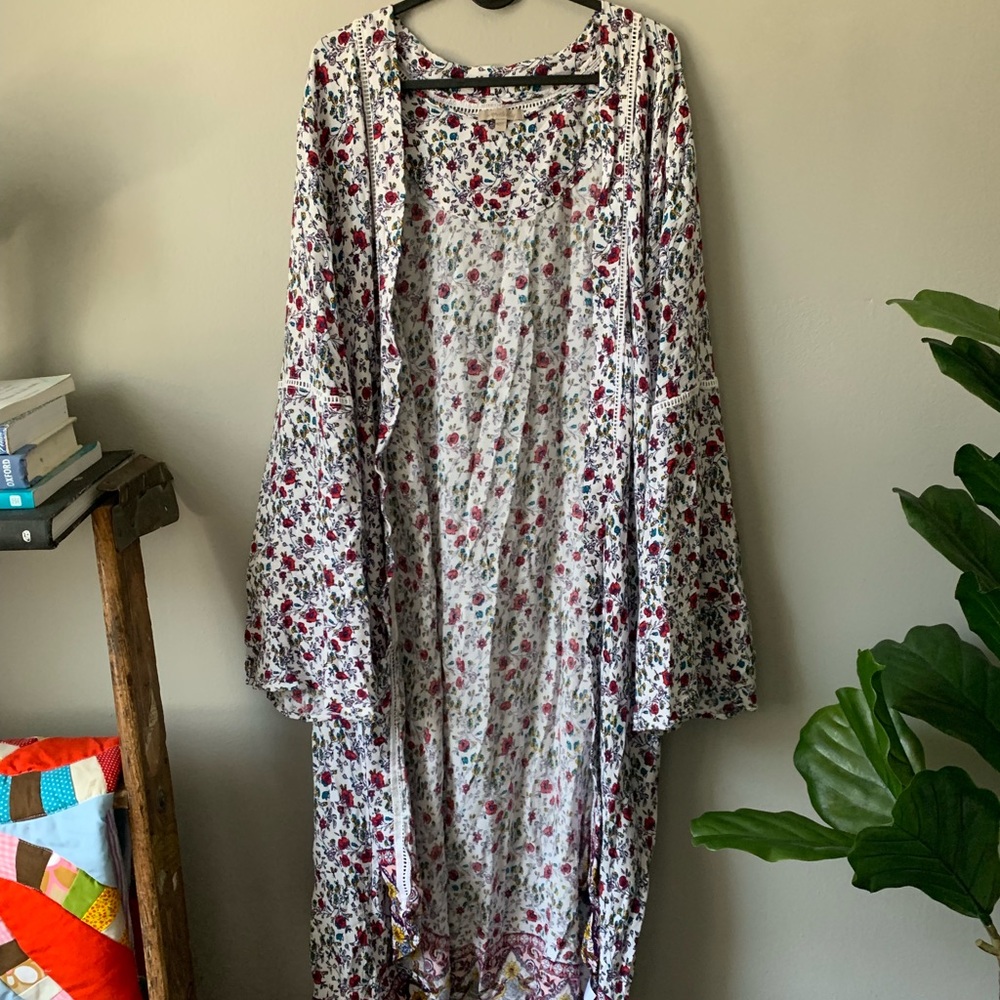 Floor length floral robe/duster